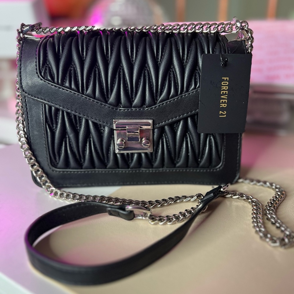 FOREVER 21 Black Faux Leather Crossbody Shoulder Evening Bag 🔥 ~NWT
